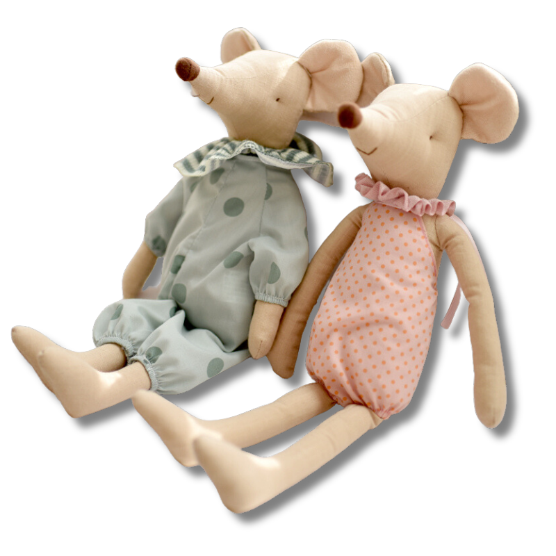 Handmade mouse plush stuffed toys for newborn babies, newborn photography, infants and reborn dolls. The plushies are boy and girl and have removable handmade clothing.