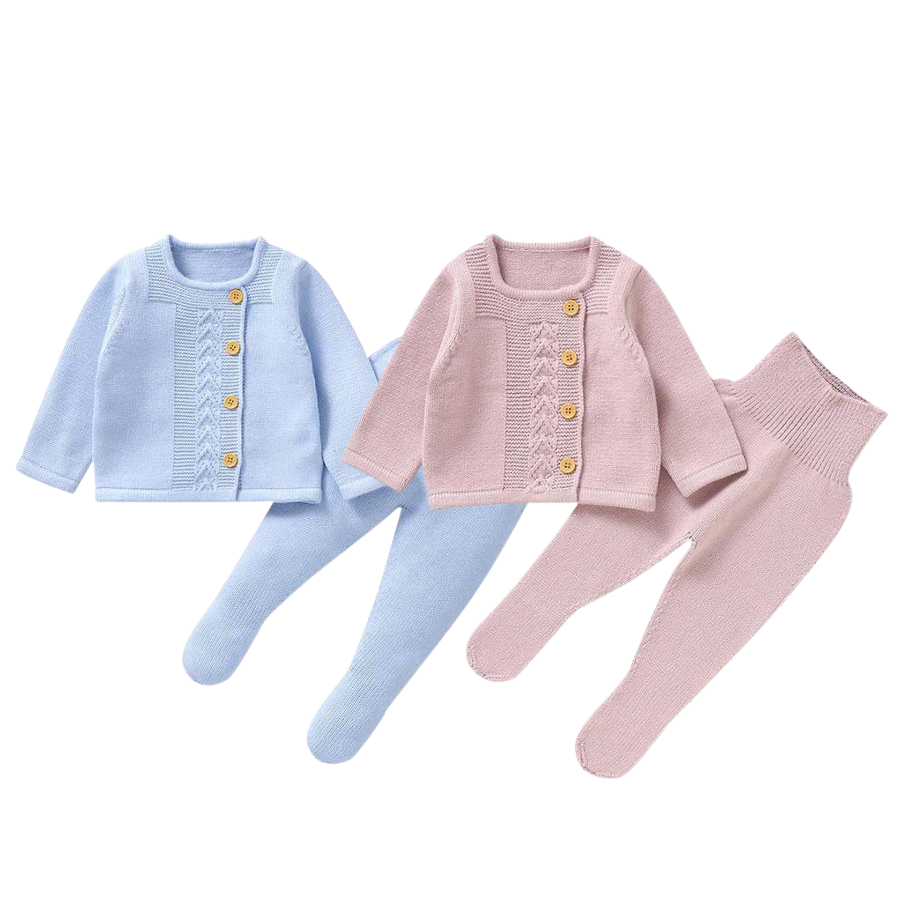 Knitting Spanish vintage newborn baby outfits for reborn baby dolls.