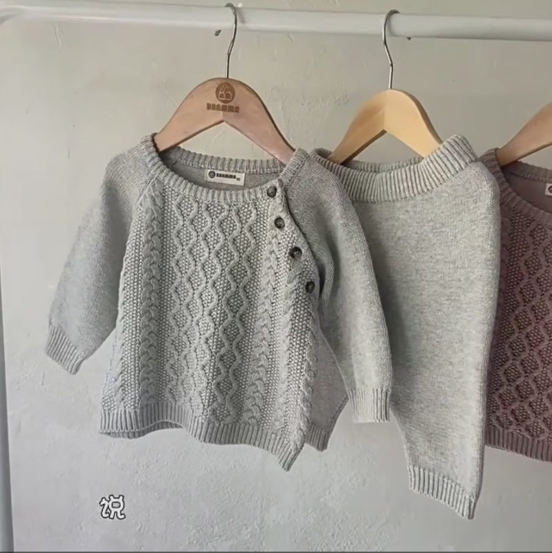     800 × 800px  Newborn baby gender neutral cable knit outfit sets in pink and grey for reborn baby girls and boys. Video