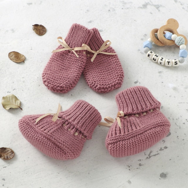 Rose blush pink crochet knit booties and anti-scratch mitts for reborn dolls with leather drawstring.